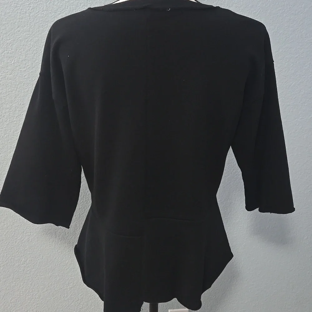 WILLIAM RAST Festival Guitar Graphic Peplum Top Black 1/2 Sleeves Sz Large - Picture 7 of 12
